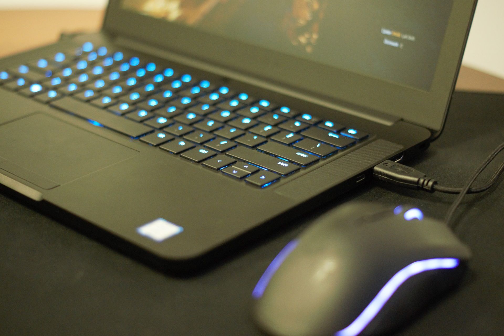 Blade – mały, lekki i wydajny notebook do gier od Razera 2