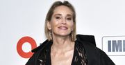 Sharon Stone kusi w stroju kąpielowym. Co za seksapil!
