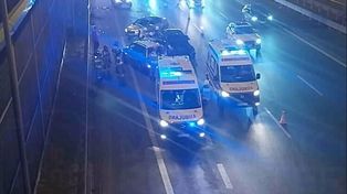 Zderzenie trzech pojazdów, podczas zmiany pasa ruchu na autostradzie A2. Kierująca ukarana mandatem