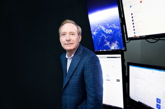 Atak Rosji na Ukrainę. "To pierwsza w historii poważna wojna hybrydowa"