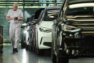 Niemcy tną zatrudnienie. Samochody elektryczne coraz większym rozczarowaniem