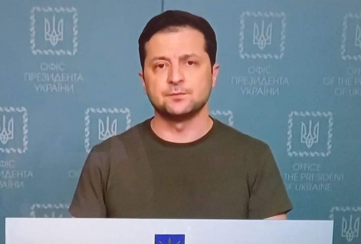 Zełenski wypuszcza więźniów. Będą walczyć z Rosjanami