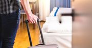 Hotelowi goście kradną na potęgę. "Opróżniają butelki z minibarków i uzupełniają je wodą"