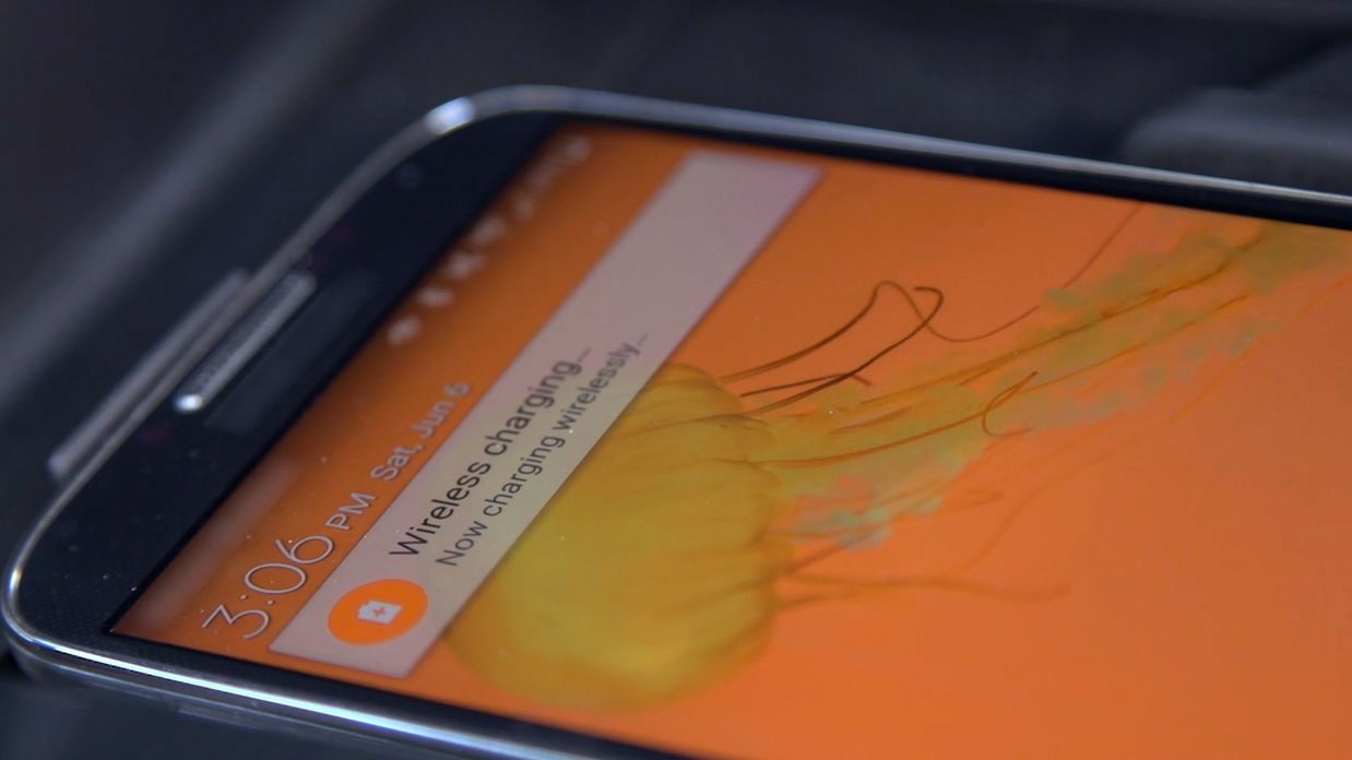 W samochodach Chevroleta smartfony będą miały bezprzewodową ładowarkę oraz... własną klimatyzację 4