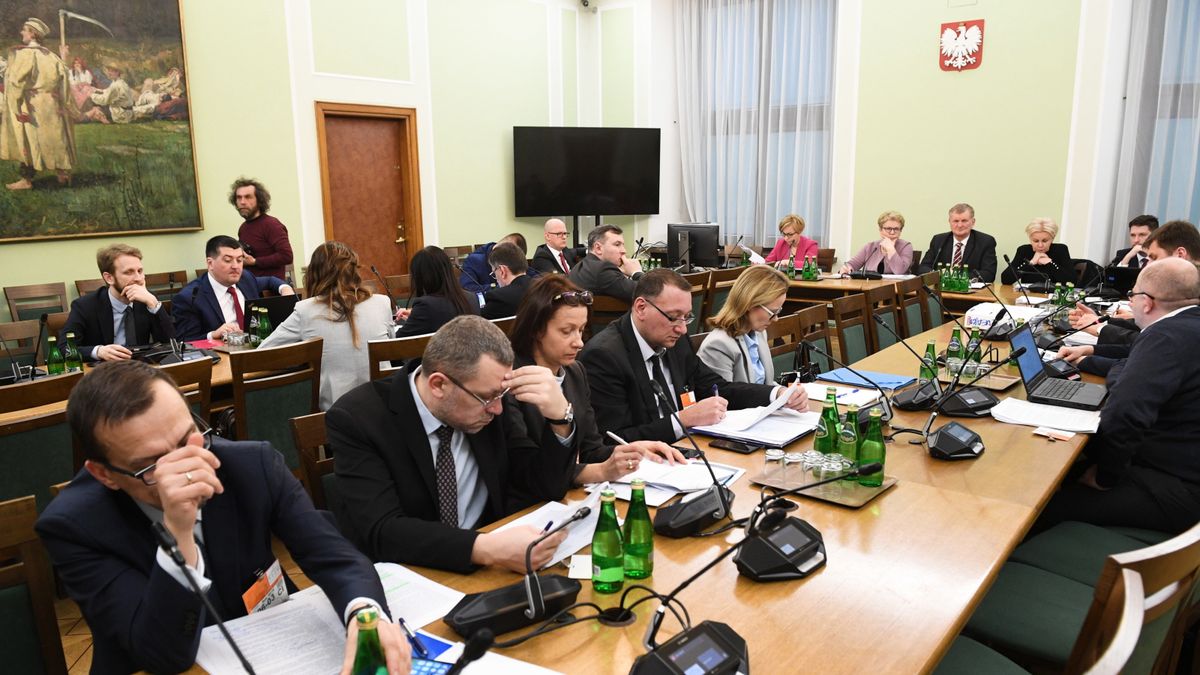 Poszkodowani przez GetBack apelowali podczas nadzwyczajnej podkomisji o uchwalenie ustawy o przeciwdziałaniu piramidom finansowym 