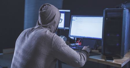 Hakerzy mieszali w wyborach w USA. Rozbił ich IBM, wykradł im materiały szkoleniowe