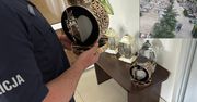Wągrowiec: 76-latek kradł znicze z cmentarza. Wpadł przez monitoring