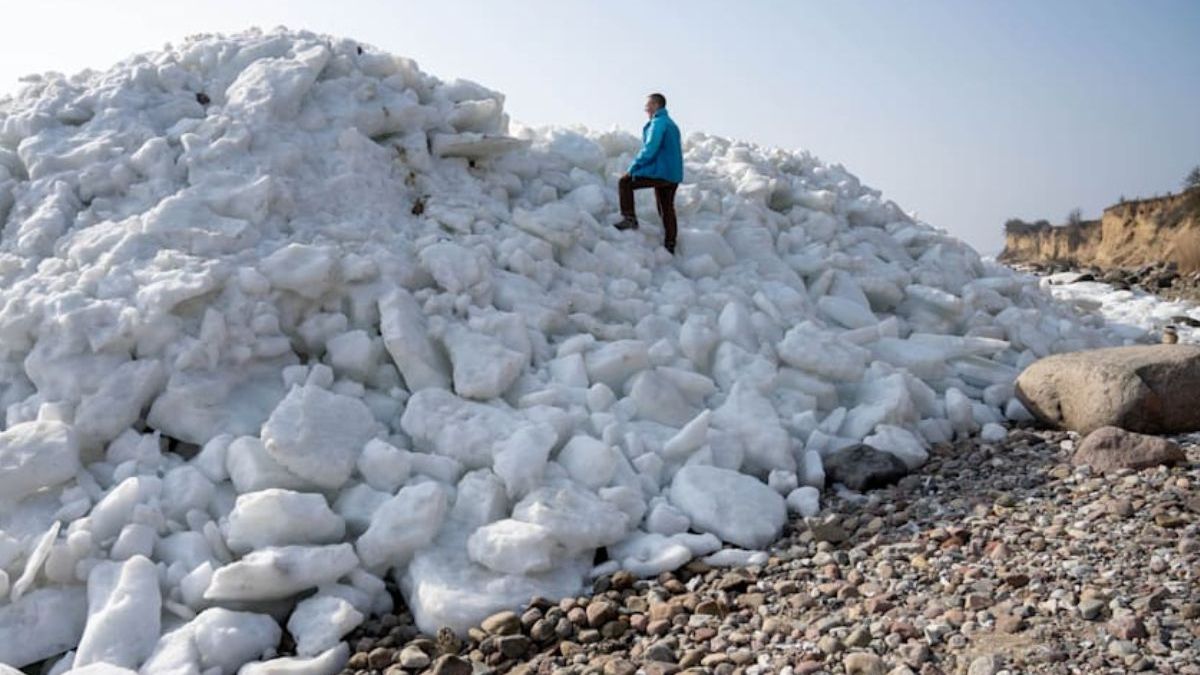Zima nie odpuszcza. Lód wciąż nad Bałtykiem
