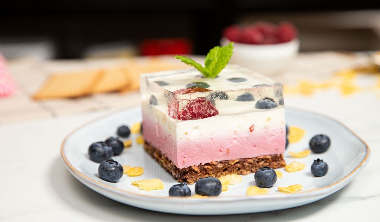 Summer delight: No-bake fruit mousse cake for every occasion