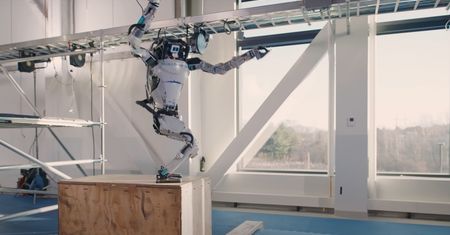 Ten robot zdumiewa sprawnością. Kiedyś nam pomoże