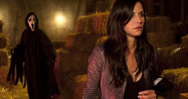 Courtney Cox w serii "Krzyk"