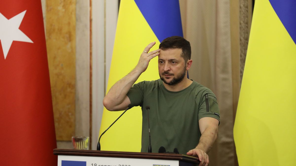 LVIV, UKRAINE - 2022/08/18: Ukrainian President Volodymyr Zelensky reacts during their joint press conference. Turkish President Erdogan and UN Secretary General Guterres arrived in Ukraine to meet with President Zelensky to discuss improving the grain initiative and the situation around the Zaporizhia NPP. (Photo by Mykola Tys/SOPA Images/LightRocket via Getty Images)
