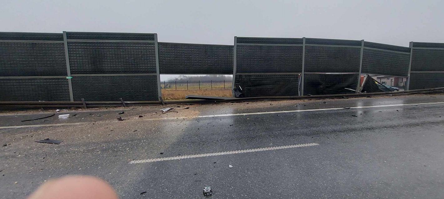 Wypadek S8, okolice Mszczonowa, Mercedes EQE i BMW serii 7
