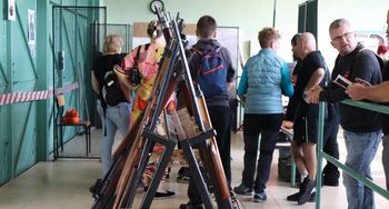Polacy się zbroją. Znacząco wzrosła liczba wydanych pozwoleń na broń