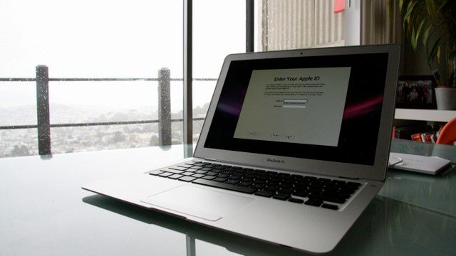 Jak radzić sobie z problemem gorących MacBooków Air? 1