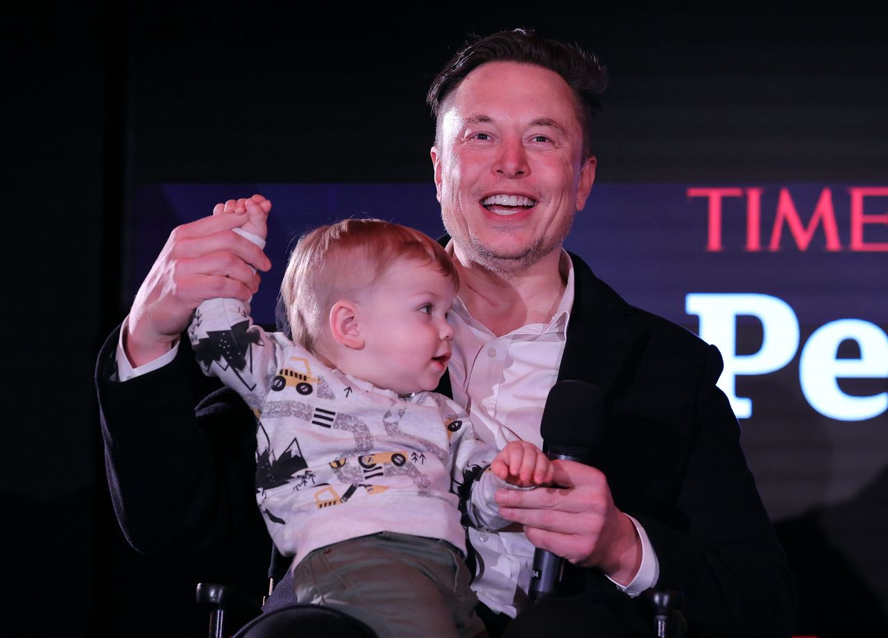 Elon Musk with his son X Æ A-12