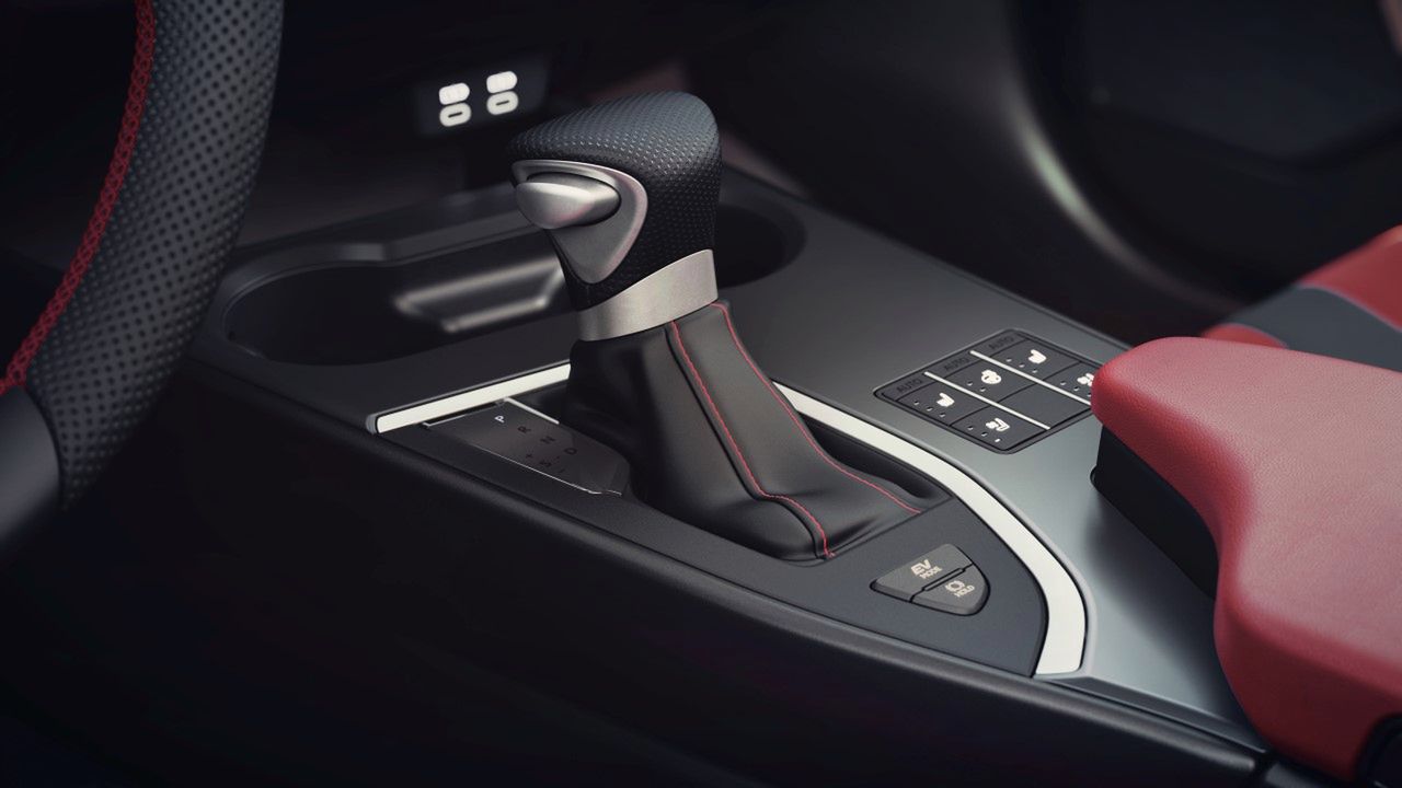 Lexus UX (2022)