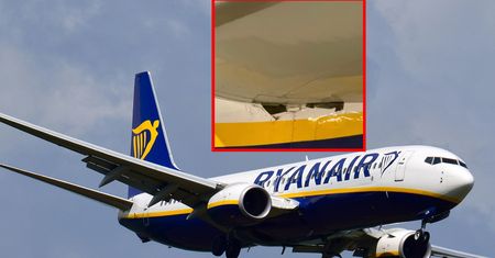Lecieli z "dziurą" w samolocie. Ryanair mówi, że tak ma być