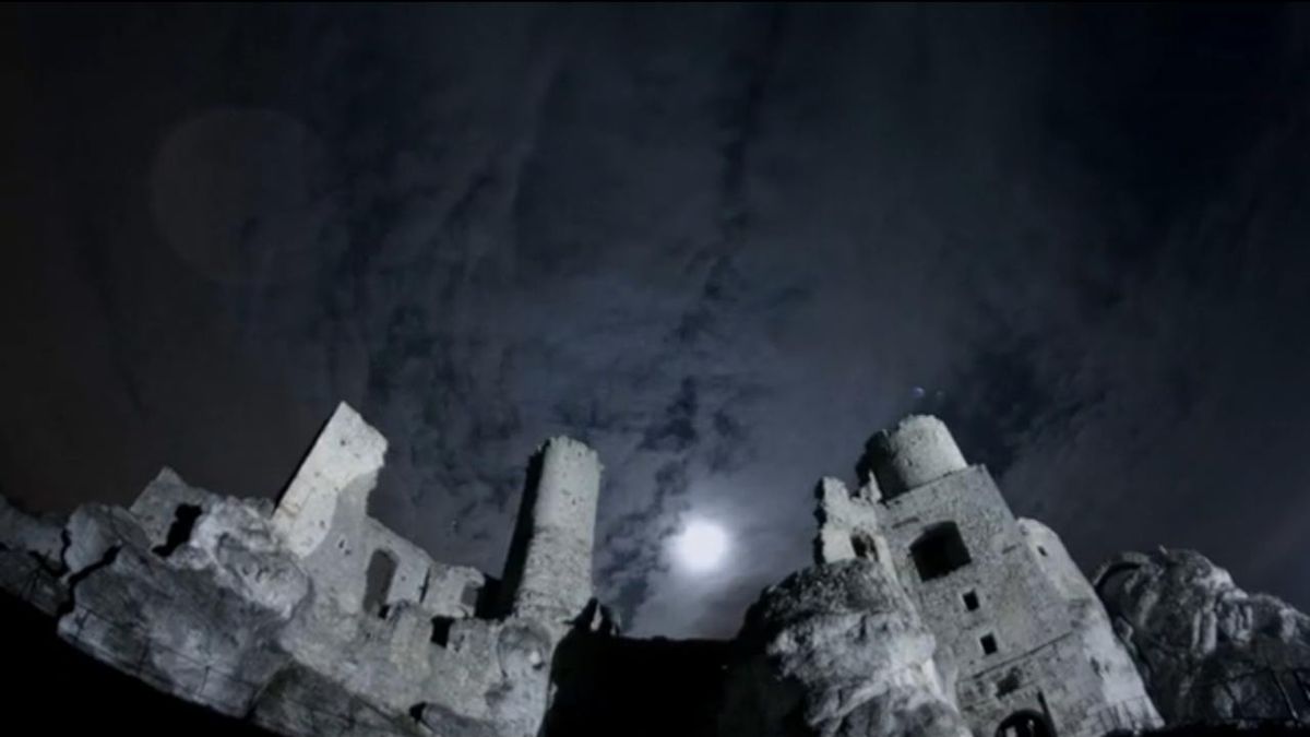 Time-lapse z zamku w Ogrodzieńcu [wideo] 1