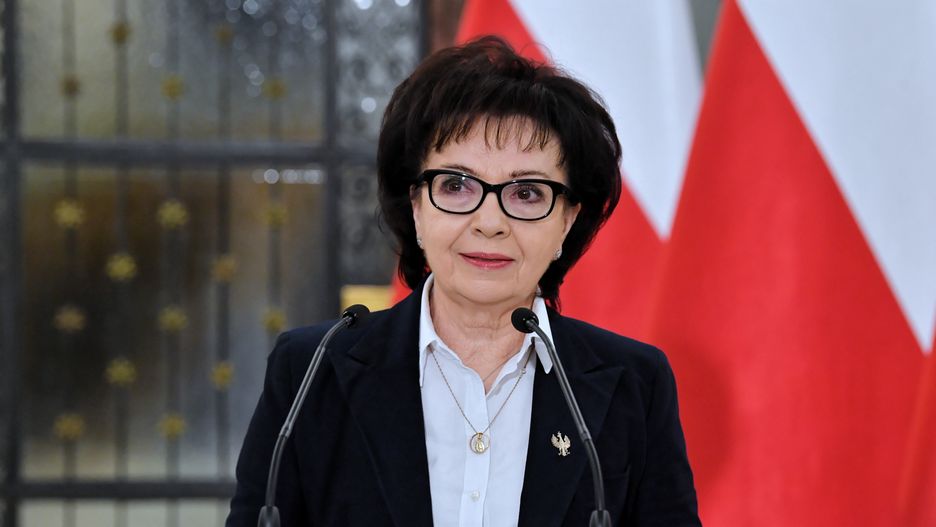 Warszawa, 19.01.2022. Marszałek Sejmu Elżbieta Witek podczas otwarcia III edycji Ogólnopolskiego Konkursu "Polskie serce pękło. Katyń 1940", 19 bm. w holu przed Salą Kolumnową Sejmu w Warszawie. (mr) PAP/Radek Pietruszka