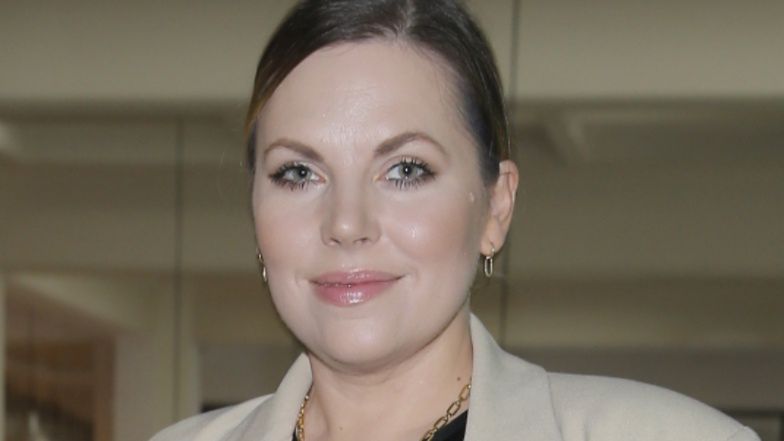 Aleksandra Kwaśniewska wdzięczy się w garniturze "po ojcu" na evencie marki biżuterii (ZDJĘCIA)