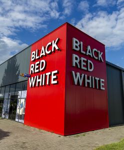 Austriacki inwestor powiedział: pas. Teraz polska fabryka zbiera pieniądze na wykup