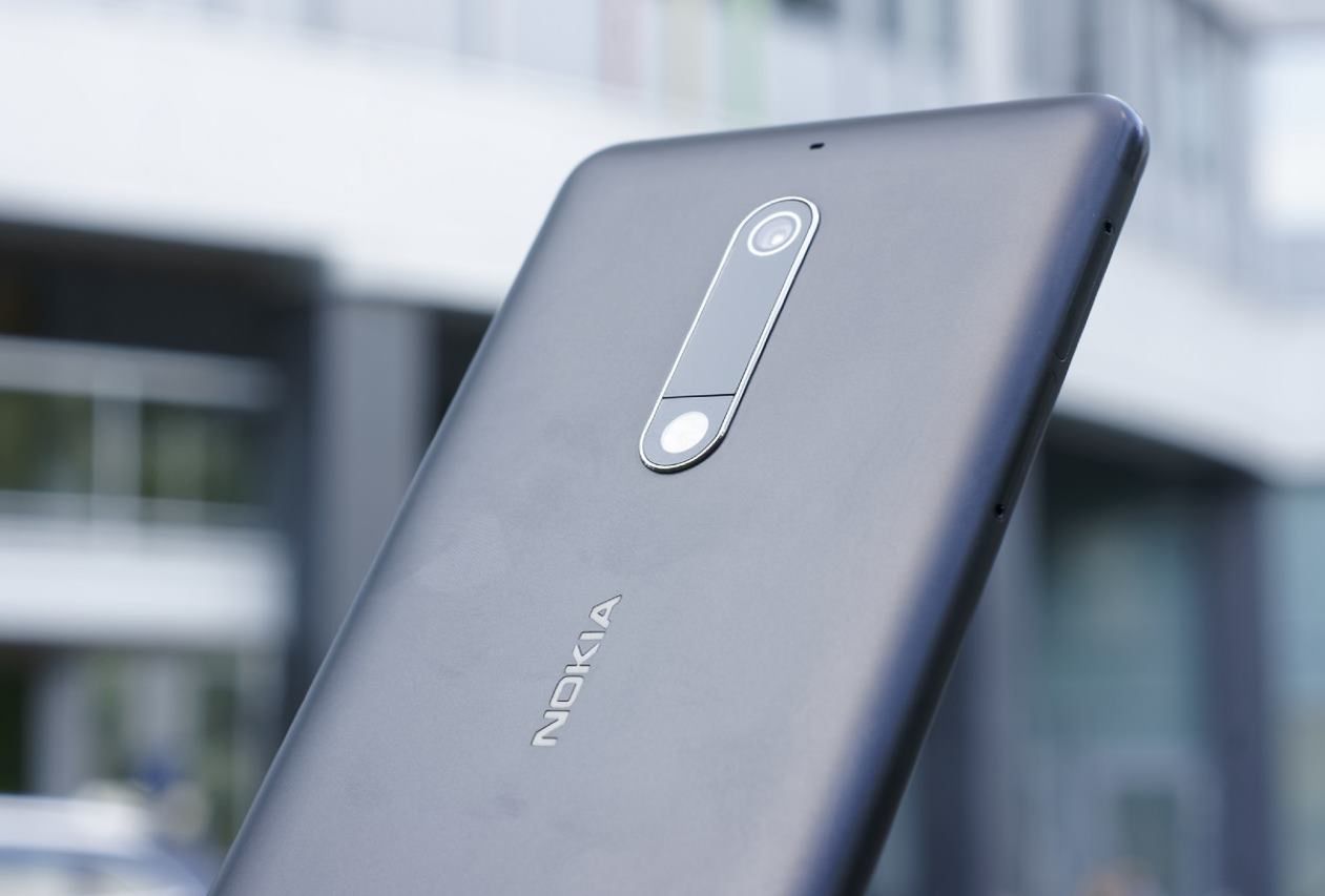 Jakie smartfony kupujemy? Głównie Samsungi, coraz chętniej Xiaomi i... Nokie