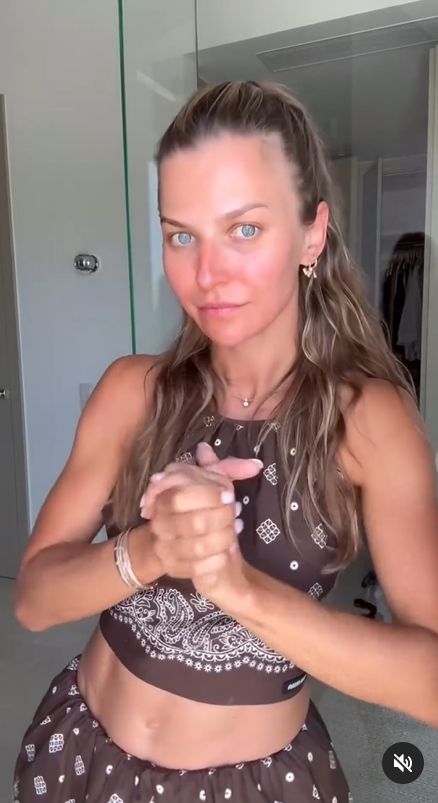 Anna Lewandowska bez makijażu domalowała sobie piegi