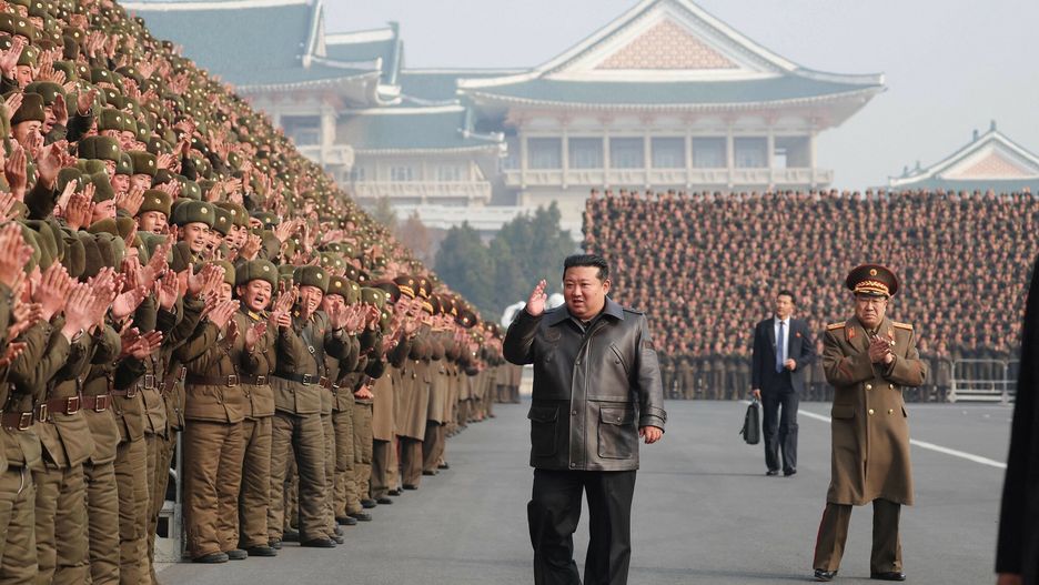 Wystawa Rozw�j Obrony Narodowej 2024 w Korei P�?nocnej
This picture taken on November 21, 2024 and released from North Korea's official Korean Central News Agency (KCNA) on November 22, 2024 shows North Korean leader Kim Jong Un taking part in a photo session with the participants in the Fourth Conference of Battalion Commanders and Political Instructors of the Korean People's Army in Pyongyang. (Photo by KCNA VIA KNS / AFP) / South Korea OUT / ---EDITORS NOTE--- RESTRICTED TO EDITORIAL USE - MANDATORY CREDIT "AFP PHOTO/KCNA VIA KNS" - NO MARKETING NO ADVERTISING CAMPAIGNS - DISTRIBUTED AS A SERVICE TO CLIENTS / THIS PICTURE WAS MADE AVAILABLE BY A THIRD PARTY. AFP CAN NOT INDEPENDENTLY VERIFY THE AUTHENTICITY, LOCATION, DATE AND CONTENT OF THIS IMAGE --- /
STR