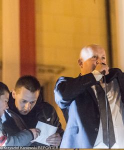 Podpalacz kukły Żyda już w więzieniu. Policja wyprowadziła go z domu w kajdankach