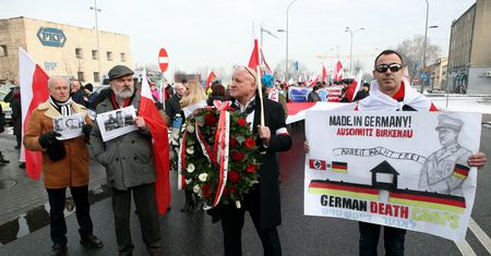 Będzie śledztwo ws. manifestacji przed obozem Auschwitz