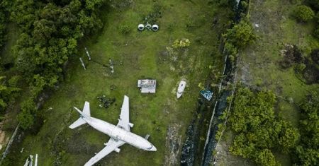 Opuszczony samolot na Bali. Nietypowa atrakcja turystyczna