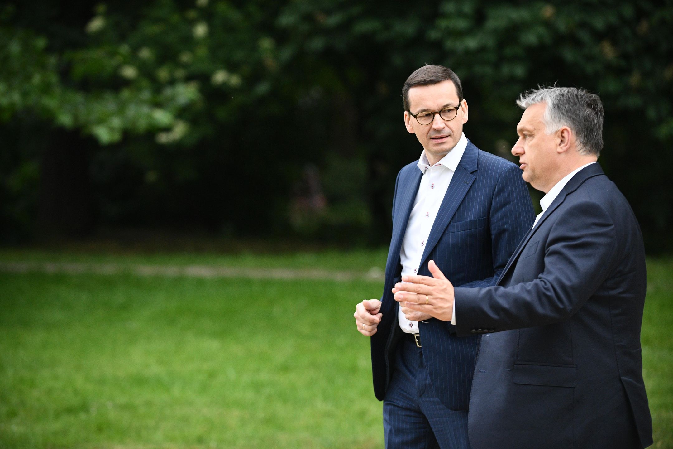 Premierzy Polski i Węgier Mateusz Morawiecki i Viktor Orban podczas majowego spotkania w Warszawie