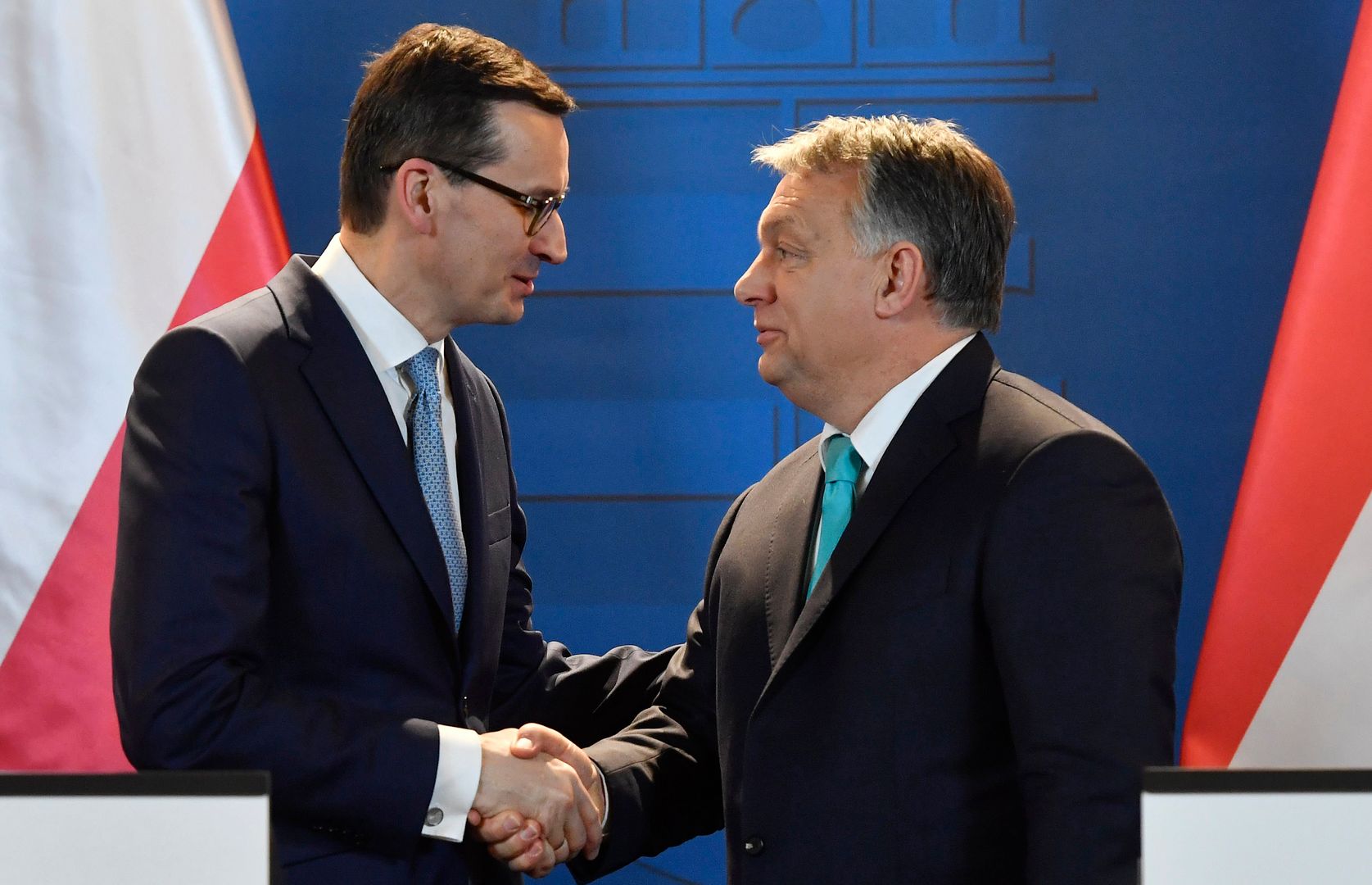 Premier Mateusz Morawiecki zabiegał o poparcie Orbana m.in. podczas styczniowej wizyty w Budapeszcie
