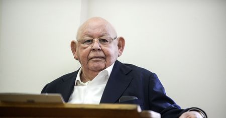 Jerzy Urban sprzedał budynek redakcji "NIE". Było za drogo