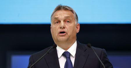 Unijne miliony dla rodziny premiera. Tak bogaci się klan Orbanów