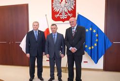 Marian Banaś "zasłużony dla KPN". Prezes NIK przyjął odznaczenie