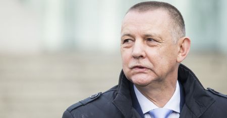 Marian Banaś nowym kandydatem na ministra finansów. "Potrzebny ktoś z jądra PiS"