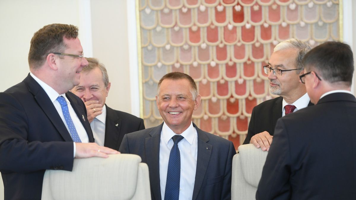 Marian Banaś (w środku) dorobił się przezwiska "pancerny Marian"