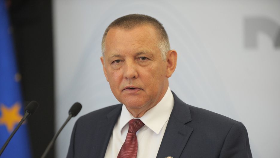 Marian Banaś miał podać się do dymisji, ale nagle zmienił decyzję i pozostał na stanowisku prezesa NIK