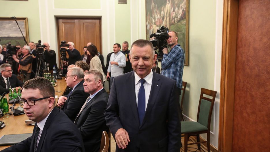 Szef NIK Marian Banaś to problem dla PiS.