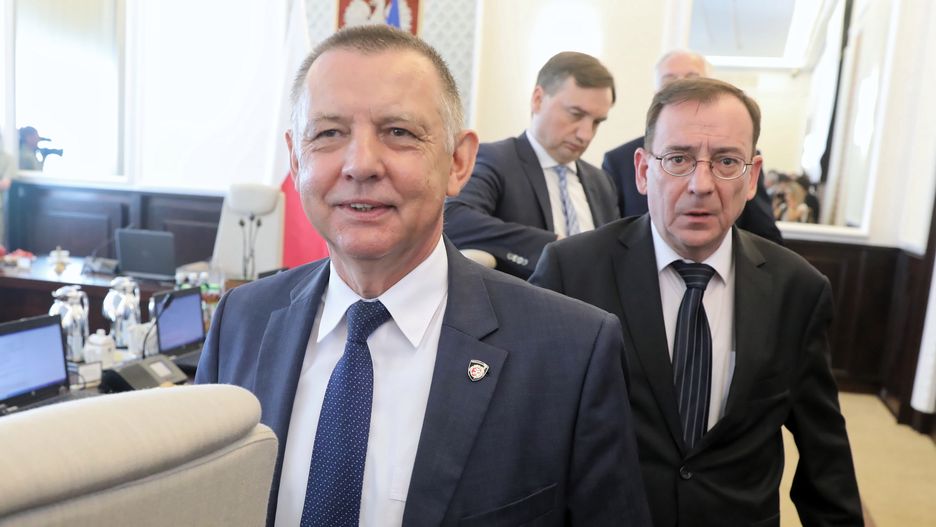 Marian Banaś. Syn szefa NIK wyleciał z Pekao - ciąg dalszy kontrowersji