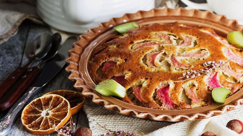 Placek z rabarbarem po latach wraca do łask.