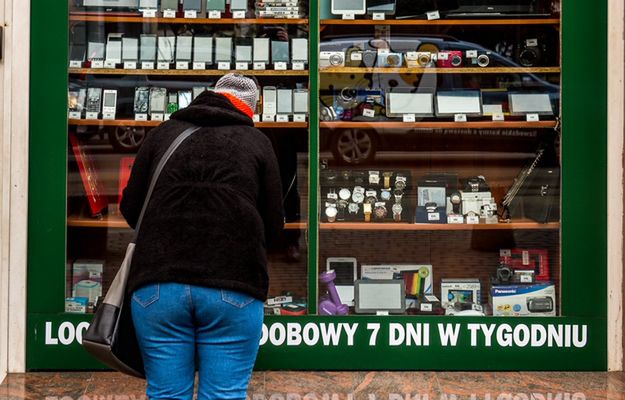 Właściciel sieci lombardów: Przez 500+ tracę klientów