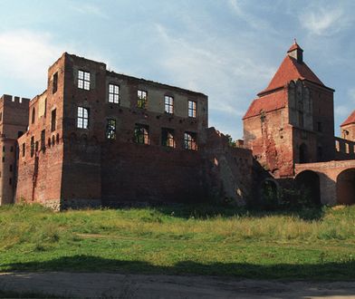 Pokrzyżacki zamek na sprzedaż. Komornik wystawił obiekt na licytację