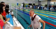 Zamknięto nowy basen zaraz po otwarciu. Burmistrz wykorzystał "okazję" i wskoczył do wody