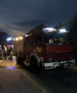 Trąba powietrzna przyszła w nocy. Duże zniszczenia w centrum Polski