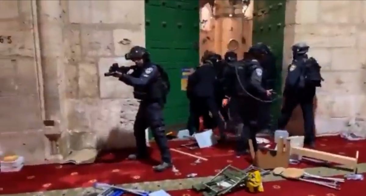 Zamieszki w Izraelu. Kolejny atak policji na meczet