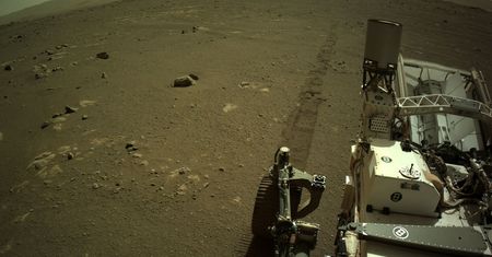 NASA: Łazik Perseverance rejestruje swoją pierwszą podróż na Marsie [Wideo]