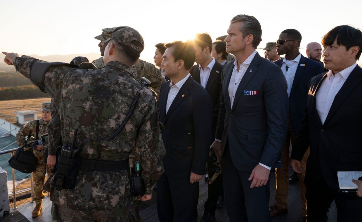 Prowokacja Korei Północnej podczas wizyty Hegsetha na granicy